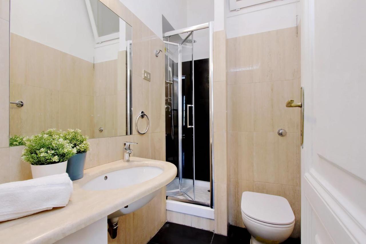 4Bnb - Tiberina Spacious Apartment โรม ภายนอก รูปภาพ