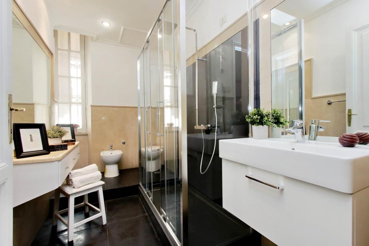4Bnb - Tiberina Spacious Apartment โรม ภายนอก รูปภาพ
